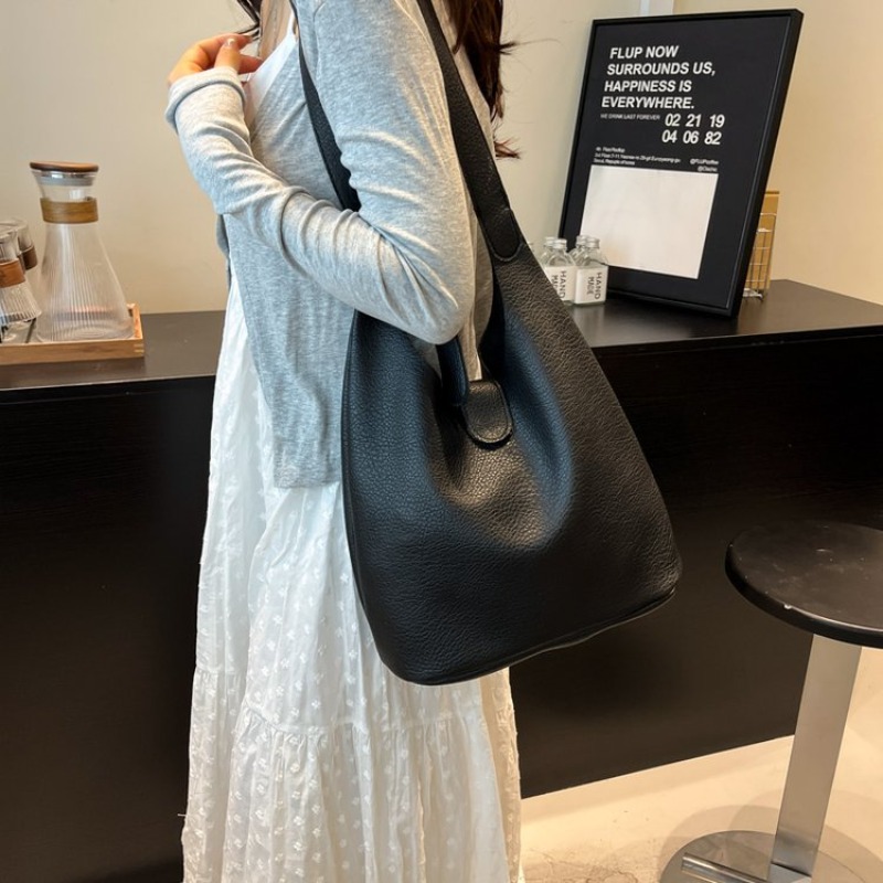 Luxury Bags Must Have - Elegante Bolso de Pañales de Diseño