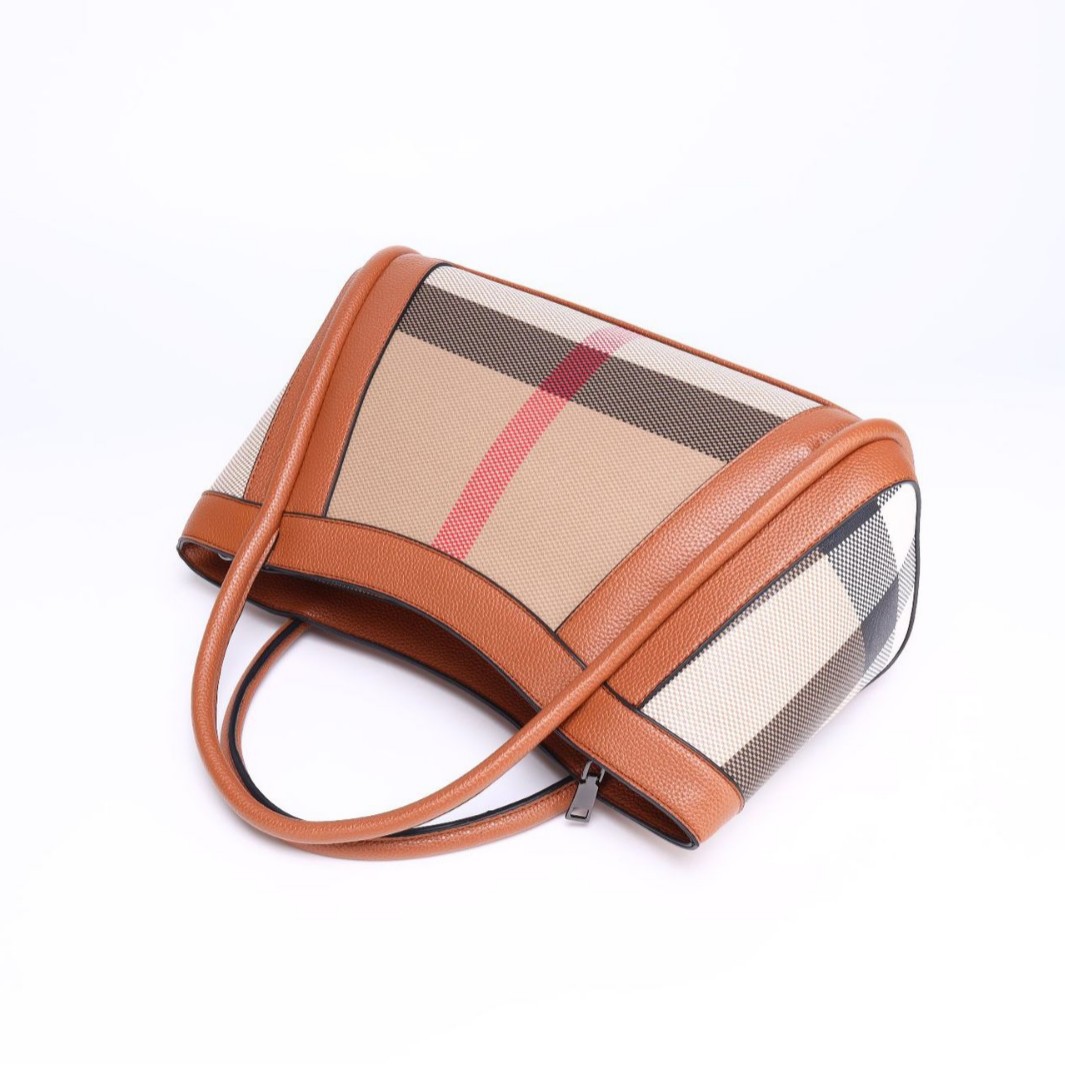 Bolsa de Pañales de Diseño de  - Luxury Bags Must Have reseña y precio