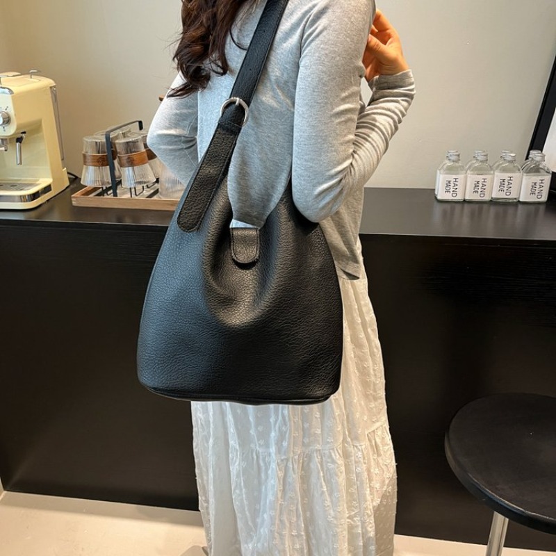 Elegante Bolso de Pañales de D - Luxury Bags Must Have reseña y precio