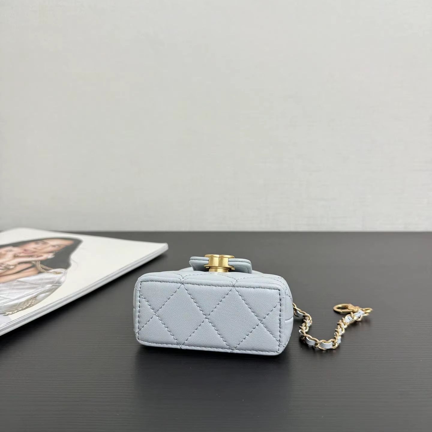 Mini bolso con solapa de piel  - Luxury Bags Blue reseña y precio