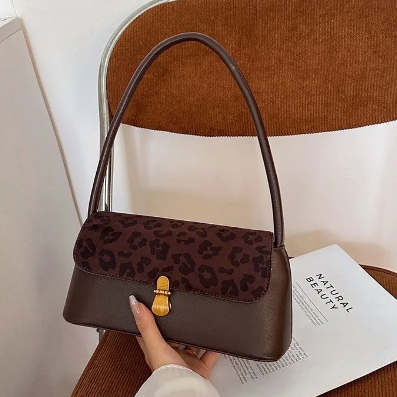 Elegante Bolso de Pañales de D - Luxury Bags Must Have reseña y precio